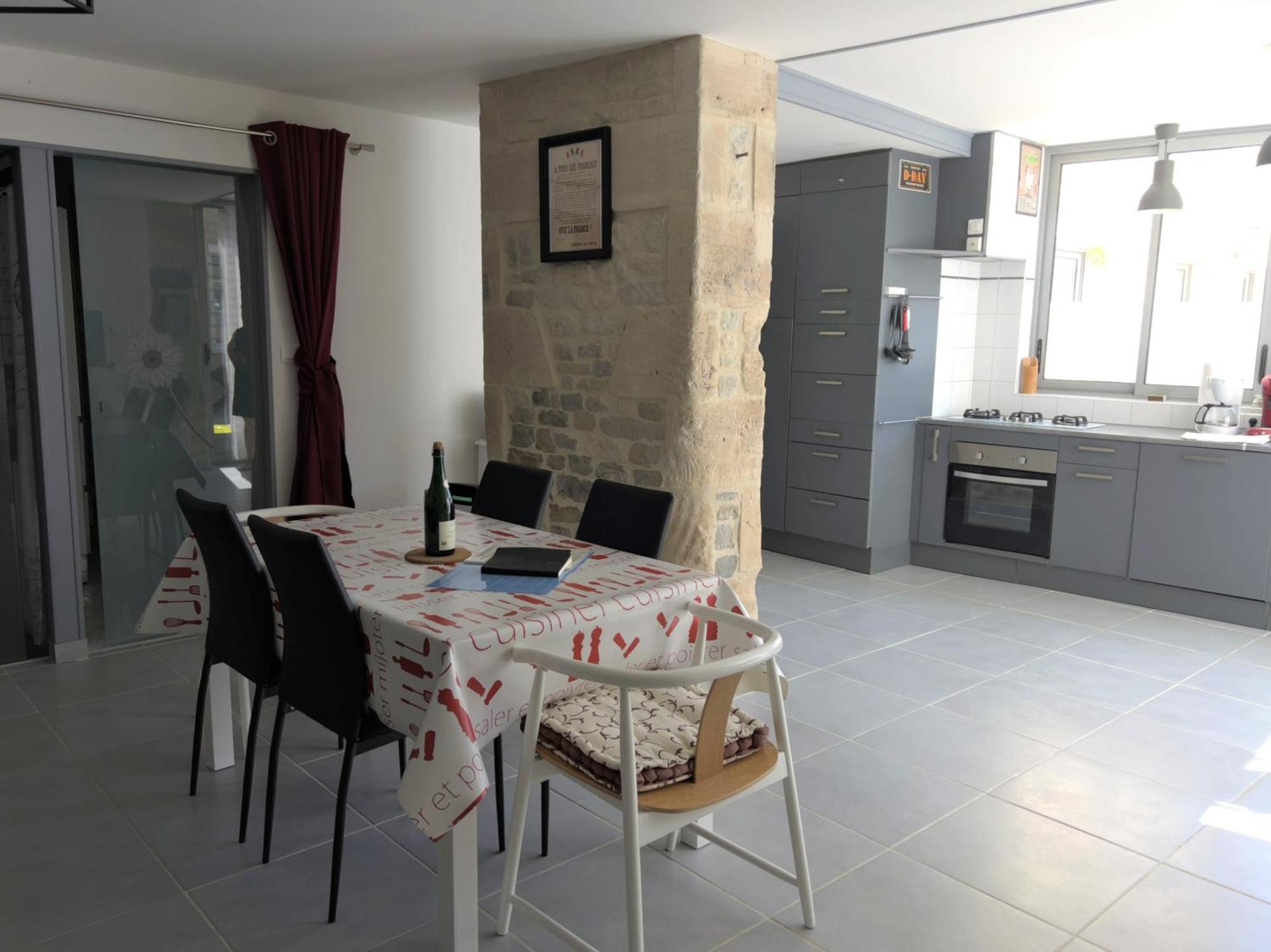 Cottage Overlord - 6 Personnes - Plages Du Debarquement Formigny Exteriér fotografie